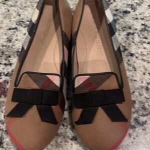 Burberry ballet flats